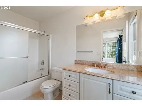13825 Melrose Place Lake Oswego OR 97035
