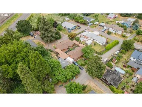 229 Holeman Avenue Eugene OR 97404
