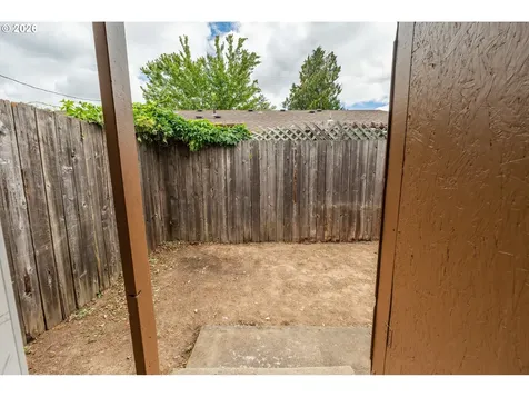 229 Holeman Avenue Eugene OR 97404