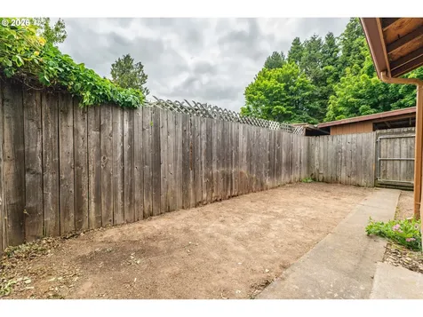 229 Holeman Avenue Eugene OR 97404
