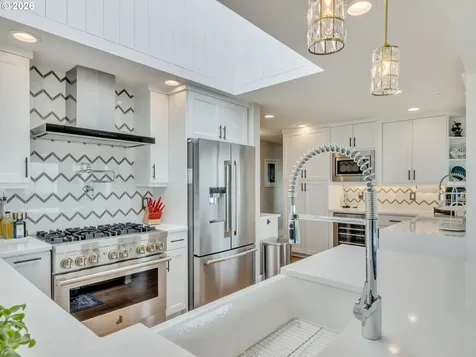 89464 Manion Drive Warrenton OR 97146