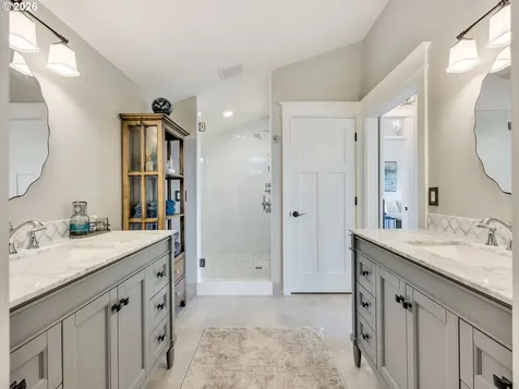 89464 Manion Drive Warrenton OR 97146