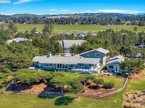 89464 Manion Drive Warrenton OR 97146