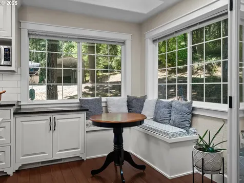29530 Hodsdonsdale Lane Eugene OR 97402