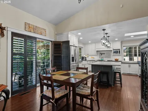 29530 Hodsdonsdale Lane Eugene OR 97402