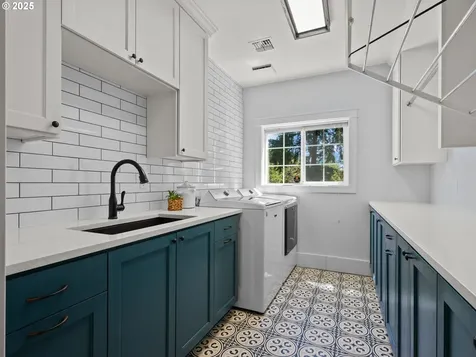 29530 Hodsdonsdale Lane Eugene OR 97402