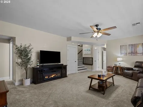 29530 Hodsdonsdale Lane Eugene OR 97402