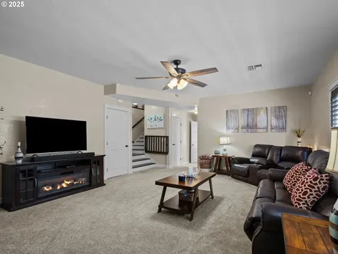 29530 Hodsdonsdale Lane Eugene OR 97402