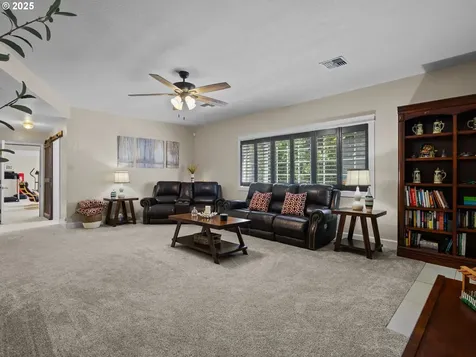 29530 Hodsdonsdale Lane Eugene OR 97402