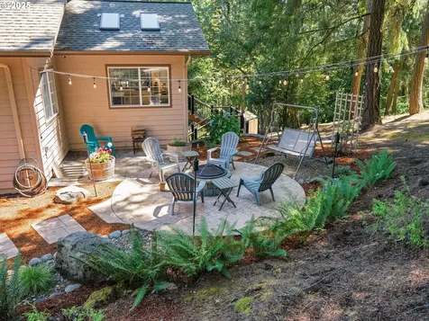 29530 Hodsdonsdale Lane Eugene OR 97402