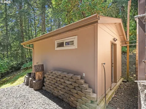 29530 Hodsdonsdale Lane Eugene OR 97402