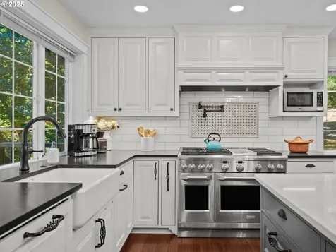29530 Hodsdonsdale Lane Eugene OR 97402