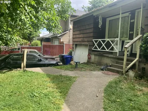 9740 N Van Houten Avenue Portland OR 97203