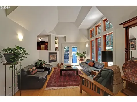 1690 SW Midvale Road Portland OR 97219