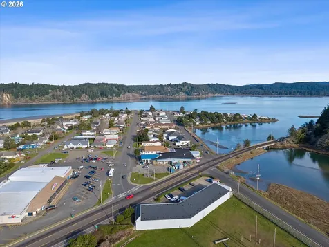 385 NE Alsea Highway Waldport OR 97394