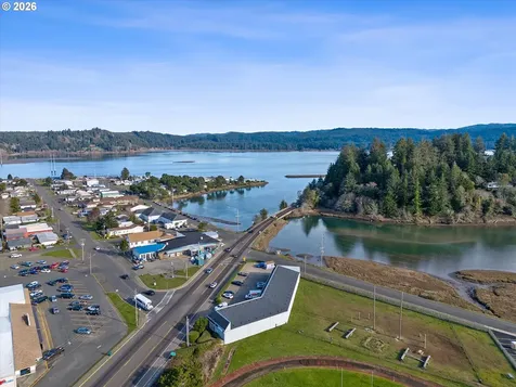 385 NE Alsea Highway Waldport OR 97394