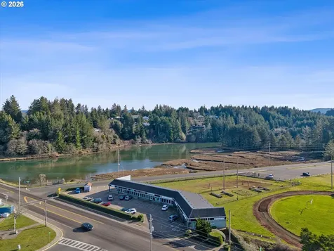 385 NE Alsea Highway Waldport OR 97394