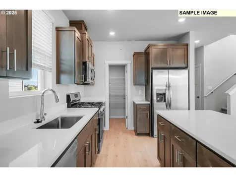 1022 Legacy Street Eugene OR 97402