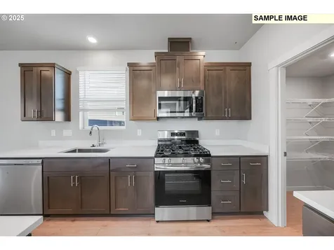 1022 Legacy Street Eugene OR 97402
