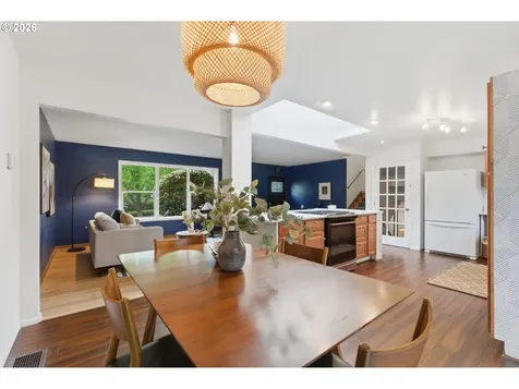 1212 SW Chestnut Drive Portland OR 97219
