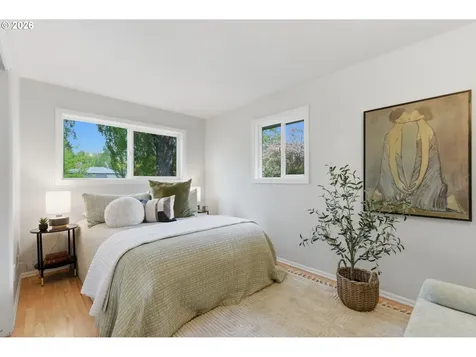 1212 SW Chestnut Drive Portland OR 97219