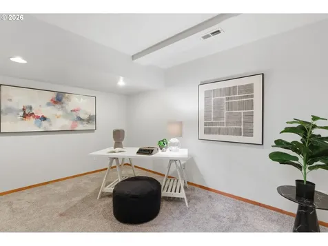 1212 SW Chestnut Drive Portland OR 97219
