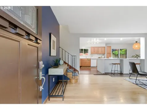 1212 SW Chestnut Drive Portland OR 97219