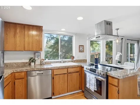 20182 SW Tillamook Court Tualatin OR 97062