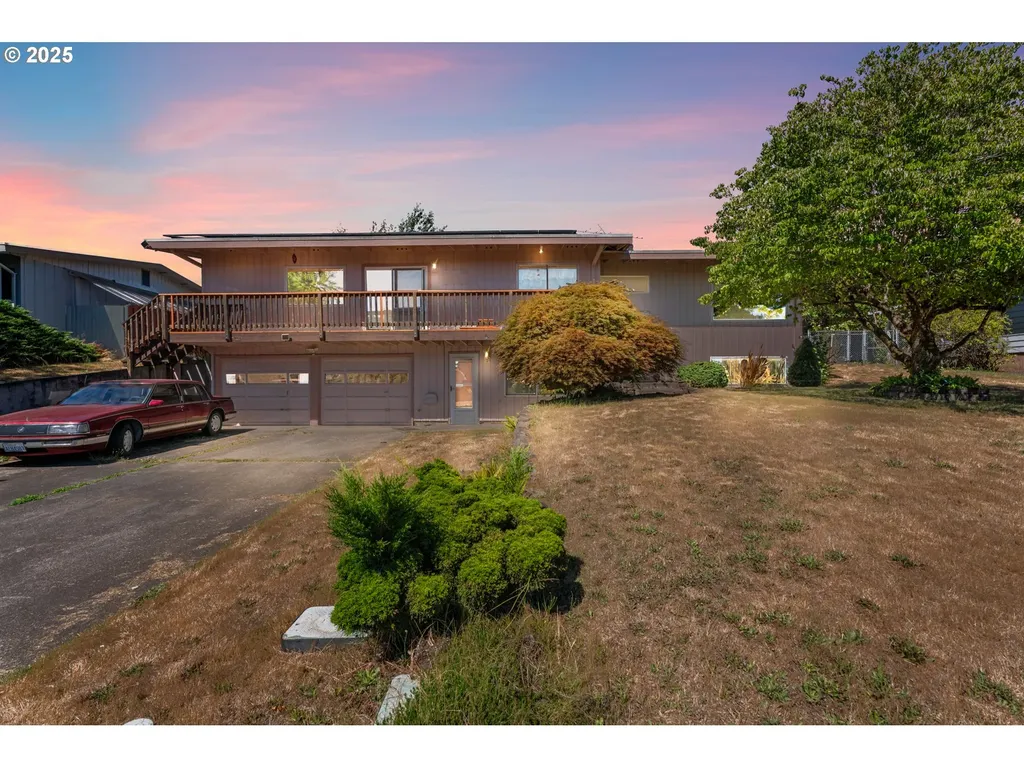 4111 Center Street Washougal WA 98671