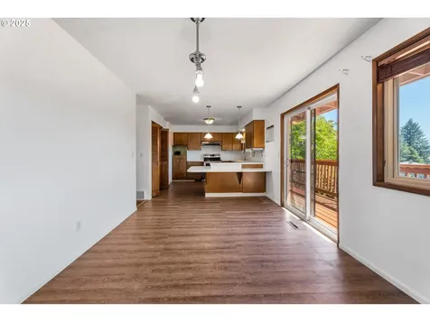 4111 Center Street Washougal WA 98671