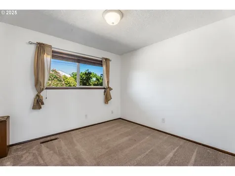 4111 Center Street Washougal WA 98671