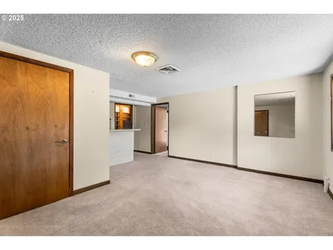 4111 Center Street Washougal WA 98671