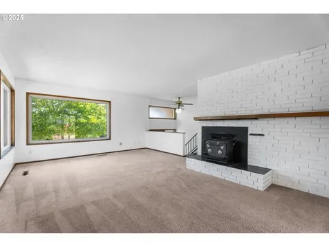 4111 Center Street Washougal WA 98671