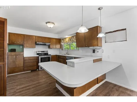 4111 Center Street Washougal WA 98671