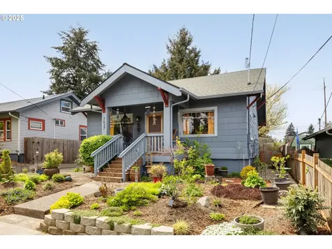 7037 NE Cleveland Avenue Portland OR 97211