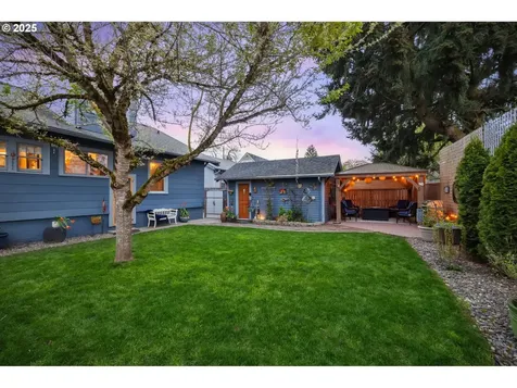 7037 NE Cleveland Avenue Portland OR 97211