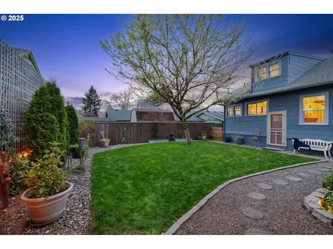 7037 NE Cleveland Avenue Portland OR 97211