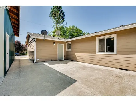 102 W Humphrey Street Yacolt WA 98675