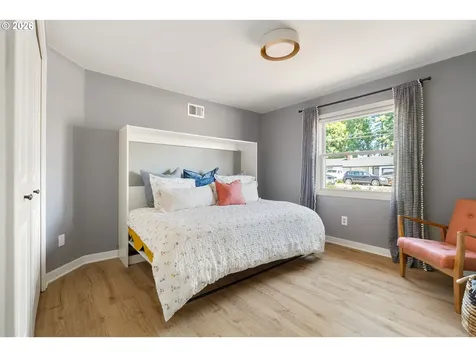 3911 SE 104th Avenue Portland OR 97266