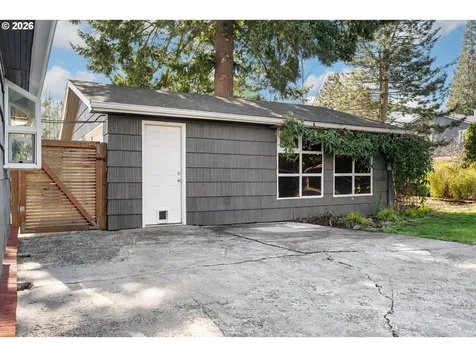 3911 SE 104th Avenue Portland OR 97266
