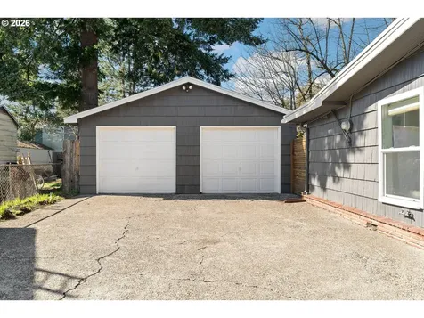 3911 SE 104th Avenue Portland OR 97266