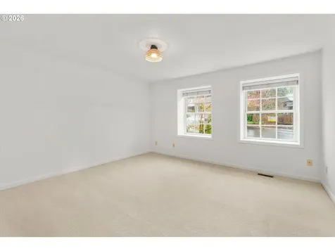1721 Highland Drive Lake Oswego OR 97034