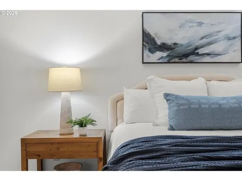 1721 Highland Drive Lake Oswego OR 97034