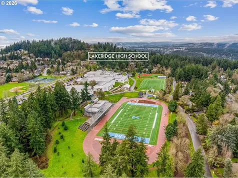 1721 Highland Drive Lake Oswego OR 97034