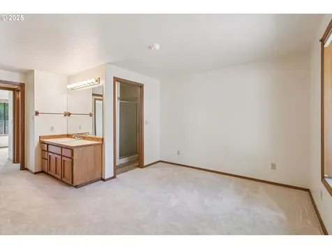 3441 SW Vermont Street Portland OR 97219