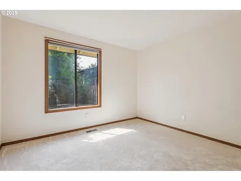 3441 SW Vermont Street Portland OR 97219