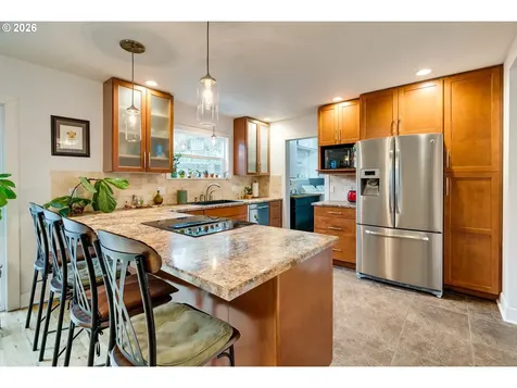 514 SE 61st Avenue Portland OR 97215