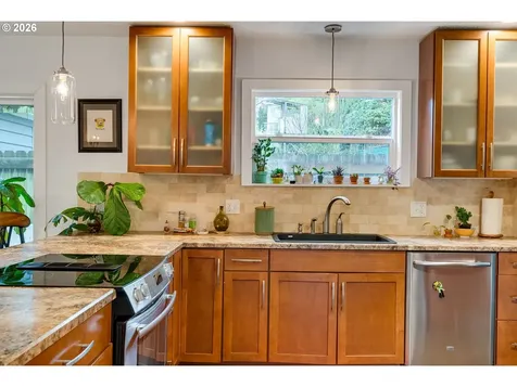 514 SE 61st Avenue Portland OR 97215