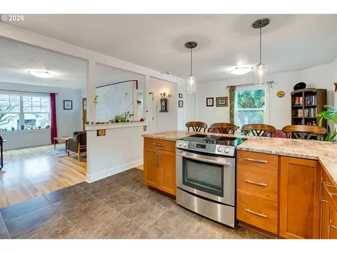 514 SE 61st Avenue Portland OR 97215