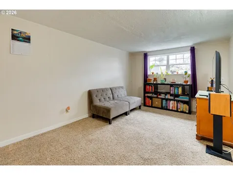 514 SE 61st Avenue Portland OR 97215